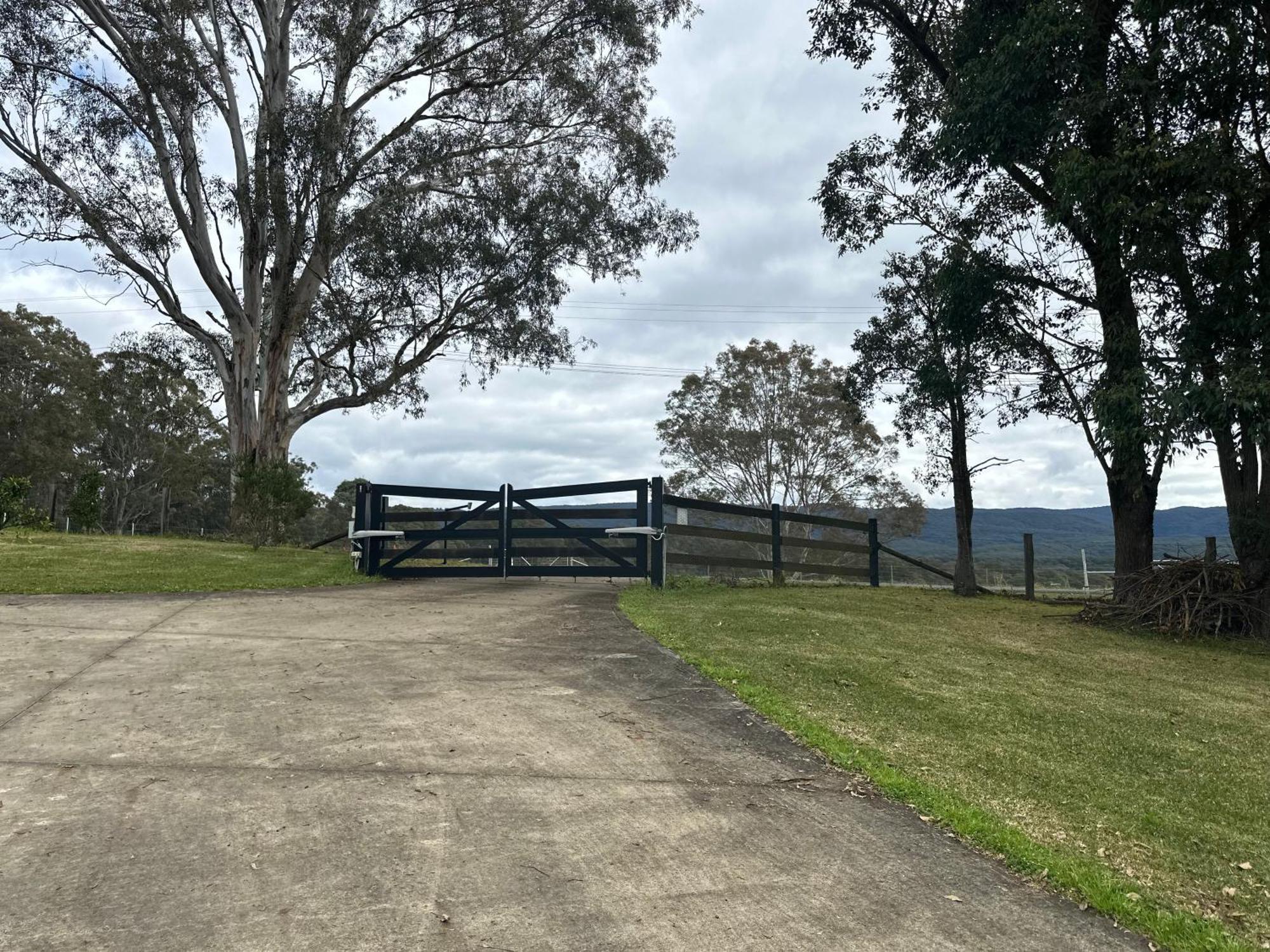 Blueberry Hills On Comleroy Farmstay - Self-Contained Cottages Kurrajong エクステリア 写真