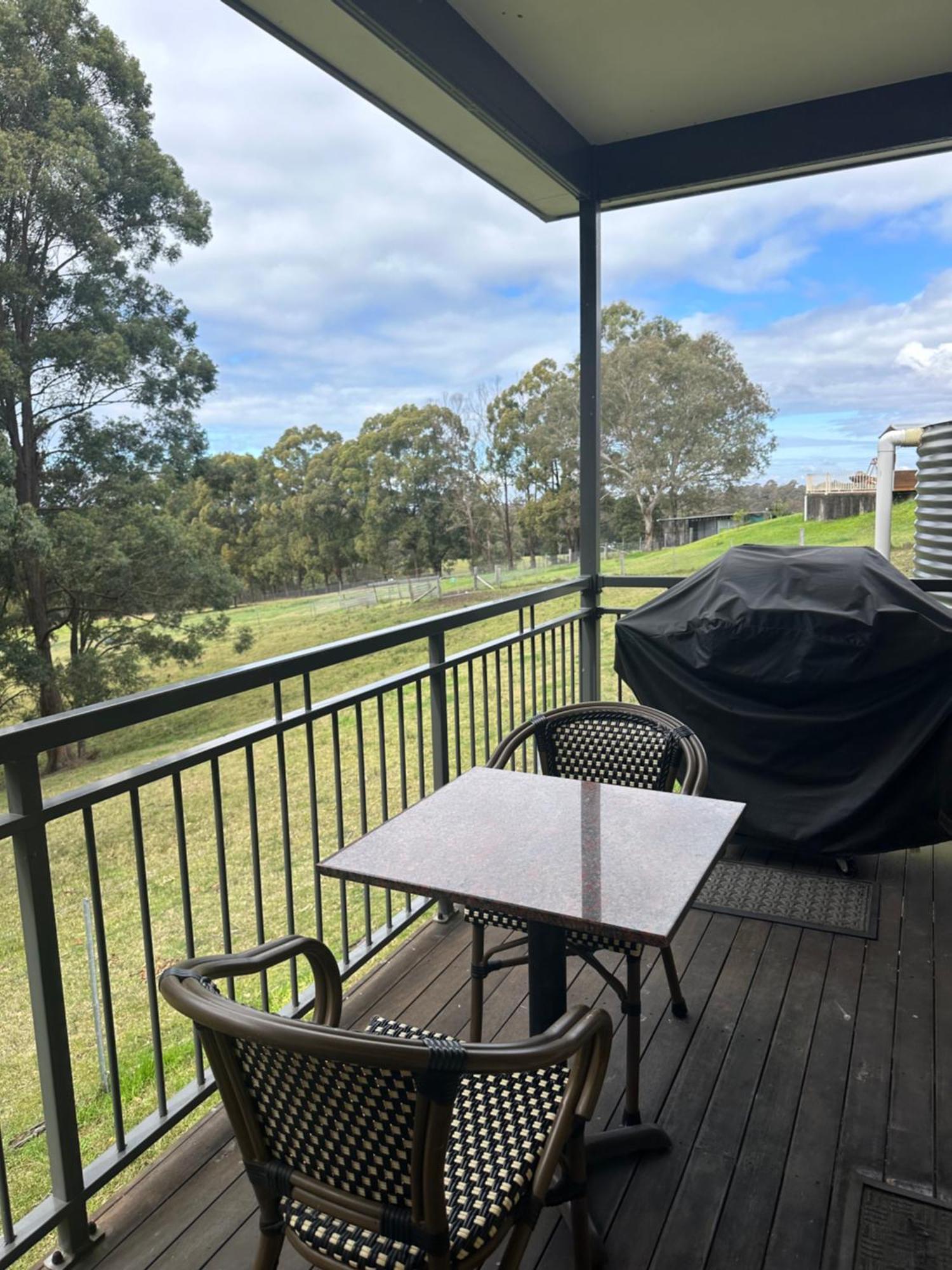Blueberry Hills On Comleroy Farmstay - Self-Contained Cottages Kurrajong エクステリア 写真
